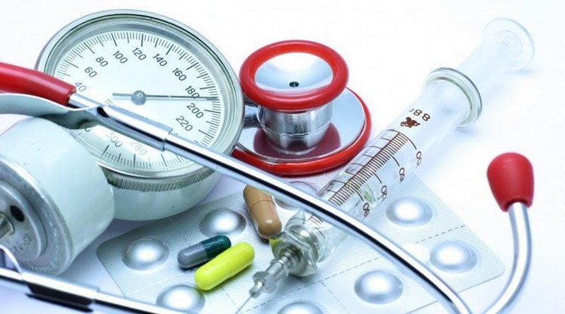 Пацієнт, що не має декларацію з лікарем, може розраховувати на допомогу мобільної бригади, що тестує на COVID-19 та на амбулаторне лікування - НСЗУ