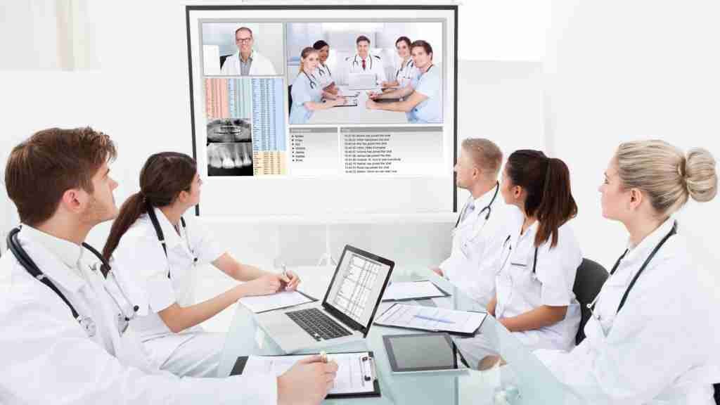 Конкуренція за пацієнта сприяє професійному розвитку лікарів первинної допомоги