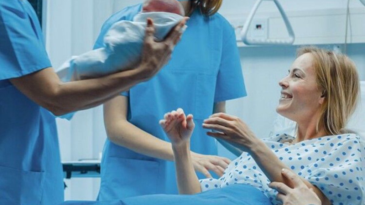 В Україні понад 180 тисяч жінок отримали безоплатну допомогу при пологах