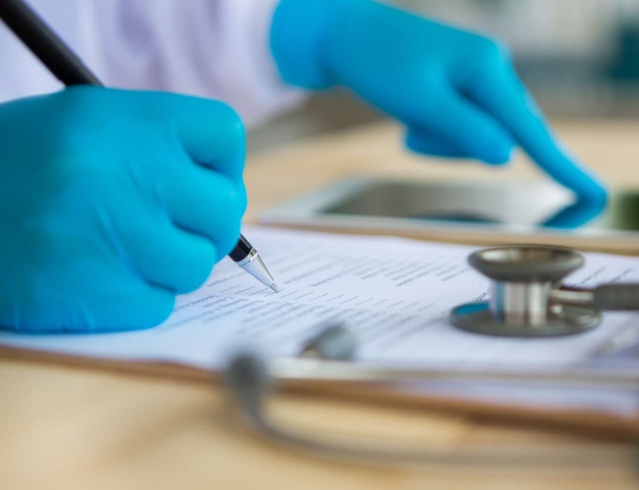 Набув чинності наказ МОЗ про співставлення медичних послуг з кодами Класифікатора медичних інтервенцій та Класифікатора хвороб та споріднених проблем охорони здоров’я у пакетах медичних послуг за Програмою медичних гарантій