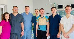 Івано-Франківські хірурги вперше провели складну операцію Росса