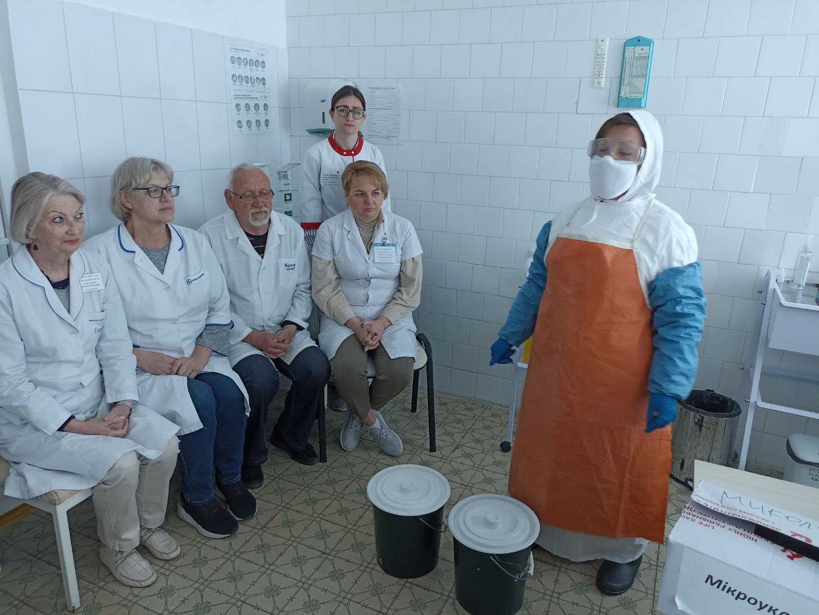 З метою попередження виникнення та розповсюдження холери в місті та Центрі №5 провели навчання з персоналом